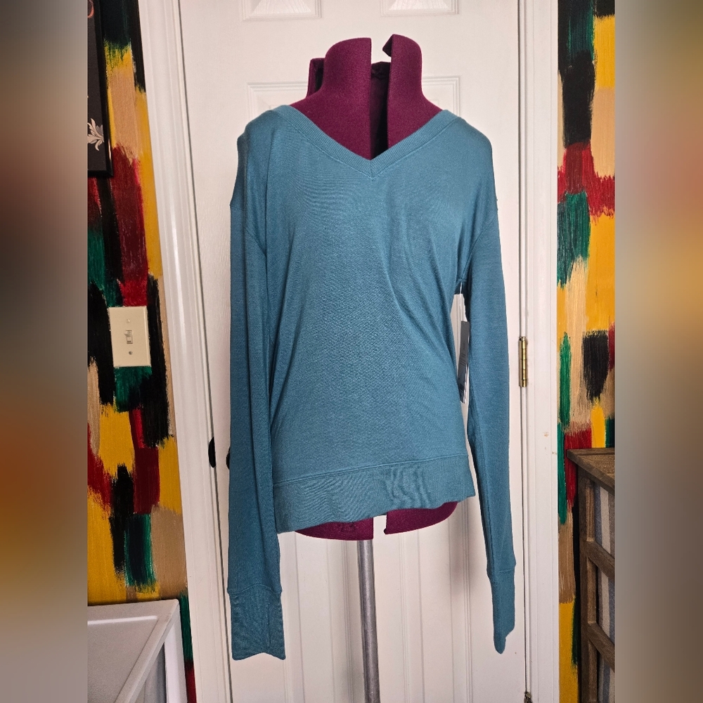 Athleta NWT Blue Sunrise V Neck Sweatshirt XS